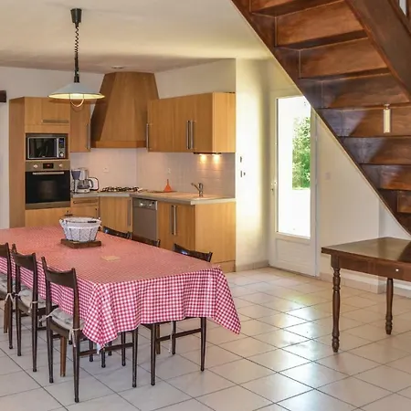 Casa de Férias 3 Bedroom Cozy In *