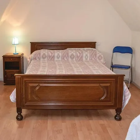 Three-bedroom In Nyaraló Montfaucon